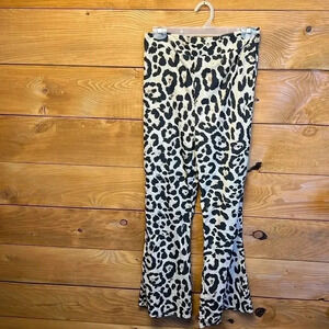 ESSUE Womens CHEETAH‎ FLARE PANTS, ZIP IN BACK SIZE MEDIUM 100% POLYESTER party